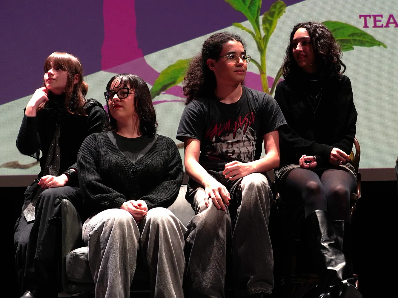Foto del Progetto “Fuori Campo - Raccontare per cambiare: il nostro reportage sociale” con docenti, studentesse e studenti dell’IISS Rosa Luxemburg Acquaviva delle Fonti e il fotografo Mario Brambilla - Meeting del Volontariato 2025 "Il Coraggio della Speranza" 14 Dicembre 2025